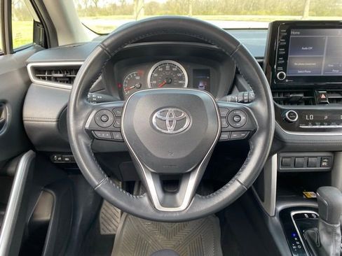 Used 2022 Toyota Corolla Cross LE FWD image 20