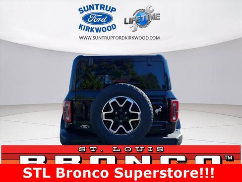 Used 2024 Ford Bronco Outer Banks image 23