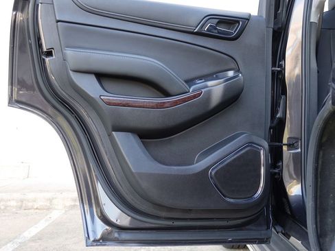 Used 2018 GMC Yukon SLT w/ Open Road Package image 38