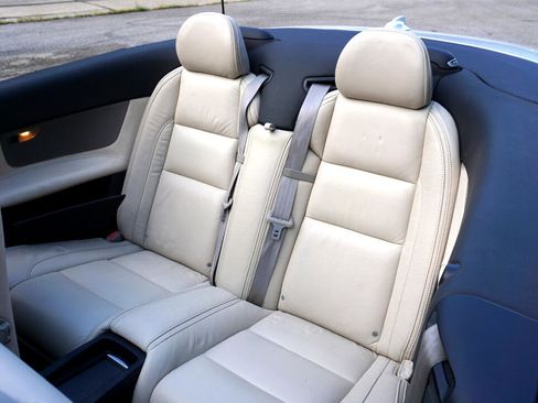 Used 2011 Volvo C70 T5 image 16