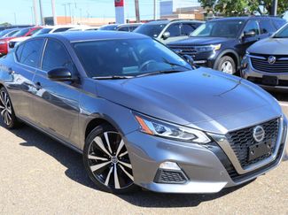 Used 2022 Nissan Altima 2.0 SR video 1