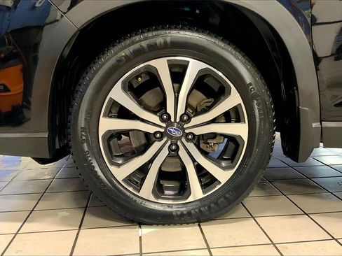 Used 2022 Subaru Forester Limited image 8