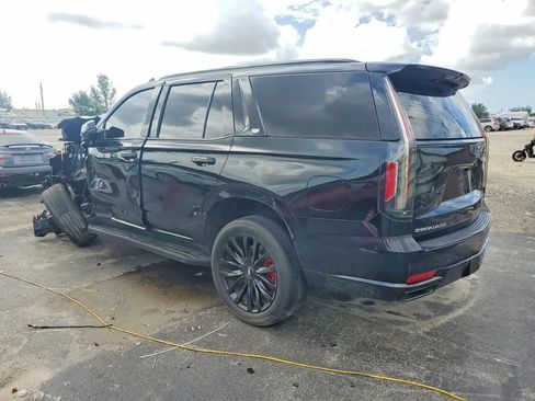 Used 2023 Cadillac Escalade Luxury RWD image 4