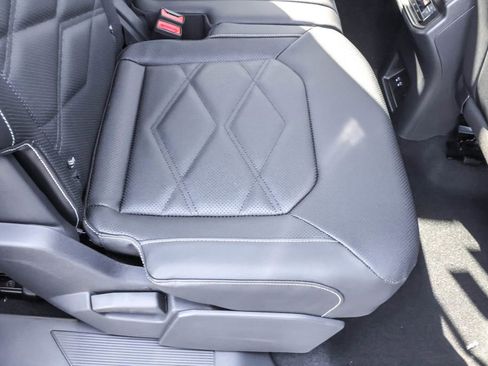 New 2026 Volkswagen Atlas SE image 41