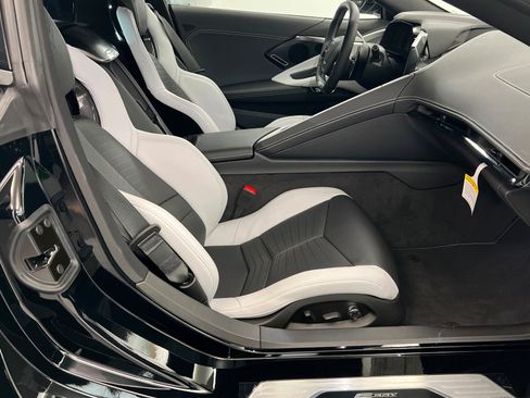 New 2025 Chevrolet Corvette E-Ray w/ Stealth Interior Trim Package image 17