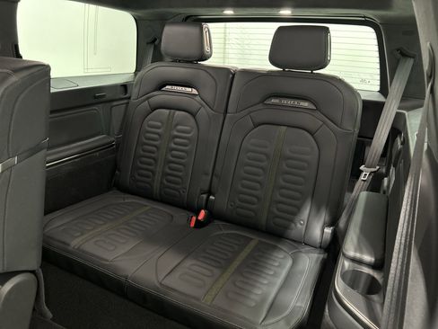 Used 2023 Rivian R1S Adventure image 22