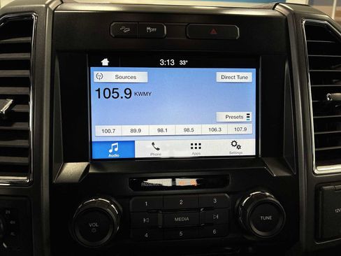 Used 2016 Ford F150 XLT w/ Equipment Group 302A Luxury image 12