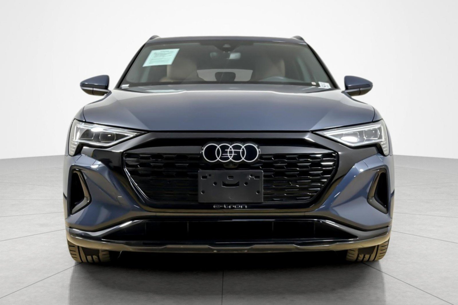 Used 2024 Audi Q8 e-tron Premium AWD/4WD image 8