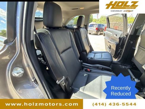 Used 2017 Toyota Highlander XLE AWD/4WD image 26