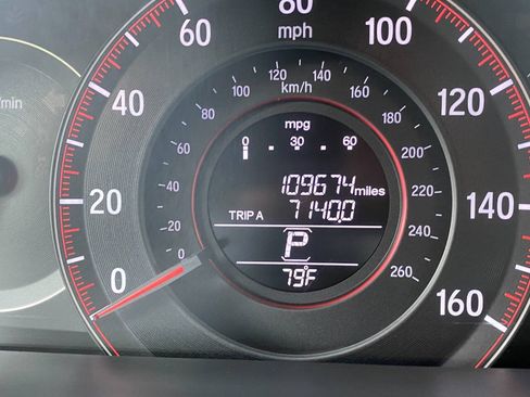 Used 2017 Honda Accord Sport image 19