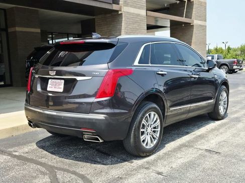 Used 2017 Cadillac XT5 Luxury w/ Driver Awareness Package FWD image 3