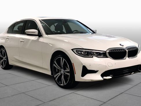 Used 2019 BMW 330i xDrive Sedan w/ Convenience Package image 2