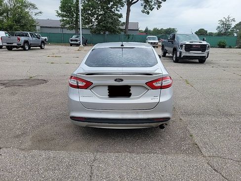 Used 2014 Ford Fusion SE w/ Equipment Group 201A FWD image 7