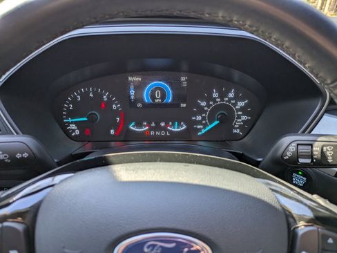 Used 2022 Ford Escape SE w/ Cold Weather Package image 16