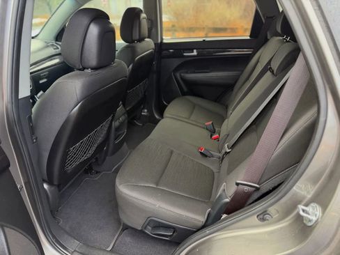 Used 2014 Kia Sorento LX AWD/4WD image 33