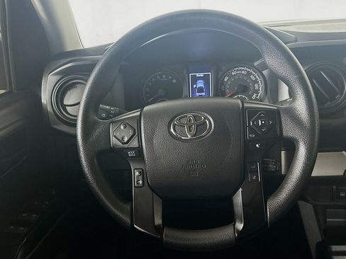 Used 2022 Toyota Tacoma SR w/ SR Convenience Package image 17