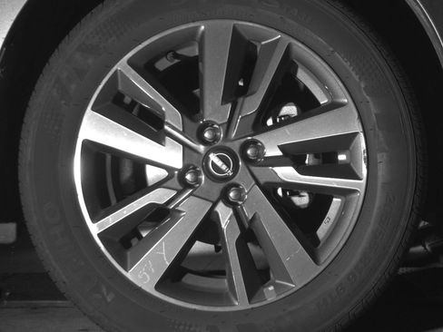 Used 2025 Nissan Versa SV image 13