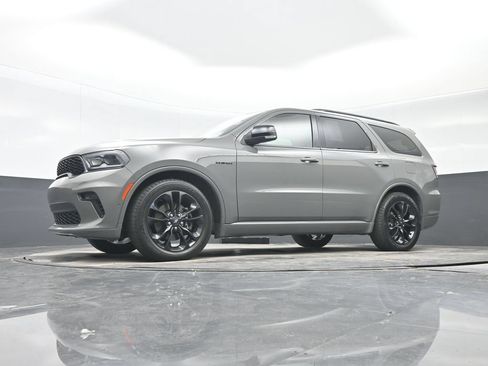 Used 2021 Dodge Durango R/T w/ Blacktop Package AWD/4WD image 26