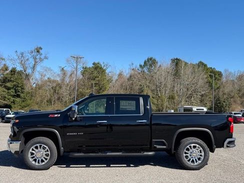 New 2025 Chevrolet Silverado 2500 LTZ w/ LTZ Convenience Package image 8