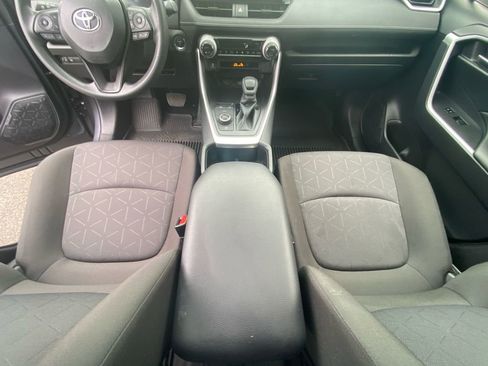 Used 2024 Toyota RAV4 XLE w/ Convenience Package AWD/4WD image 11