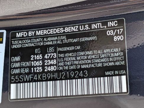 Used 2017 Mercedes-Benz C 300 4MATIC Sedan image 32