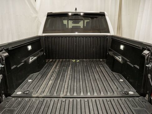 Certified 2024 Toyota Tacoma SR5 AWD/4WD image 5