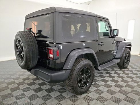 Used 2018 Jeep Wrangler Sport S image 25