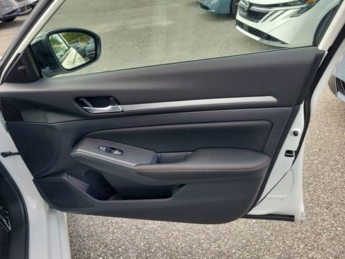 New 2026 Nissan Altima 2.5 SR FWD image 31