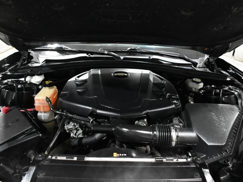 Used 2020 Chevrolet Camaro LT image 26