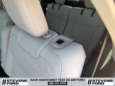 Used 2025 Ford Explorer Platinum w/ Ultimate Package AWD/4WD image 31