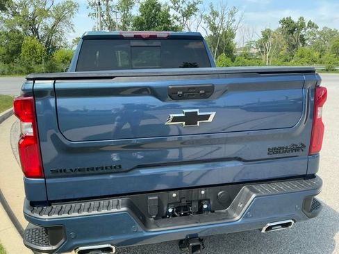 Used 2024 Chevrolet Silverado 1500 High Country w/ High Country Premium Package AWD/4WD image 10