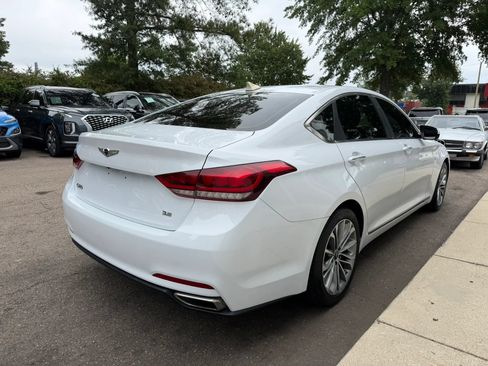 Used 2017 Genesis G80 3.8 RWD image 5