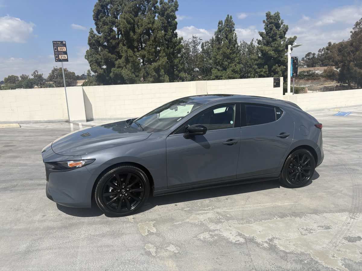Used 2025 MAZDA MAZDA3 Carbon AWD/4WD image 2