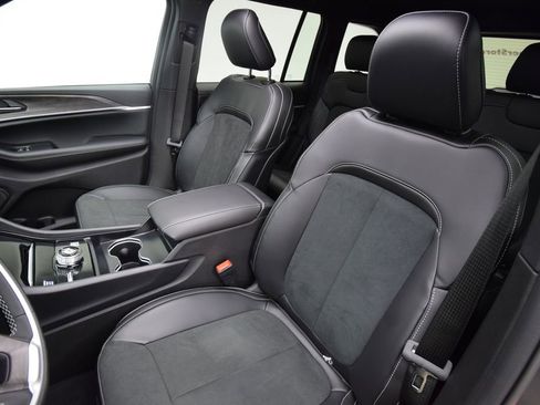 New 2026 Jeep Grand Cherokee 4WD image 31