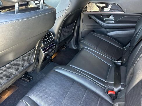 Used 2022 Mercedes-Benz GLS 450 4MATIC image 26