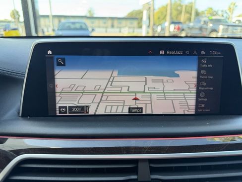 Used 2022 BMW 740i xDrive w/ M Sport Package image 21