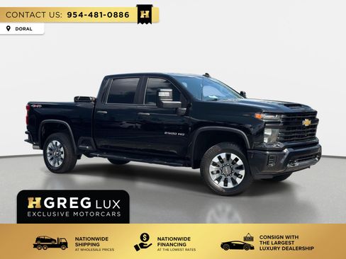 Used 2024 Chevrolet Silverado 2500 Custom w/ Custom Value Package AWD/4WD image 1