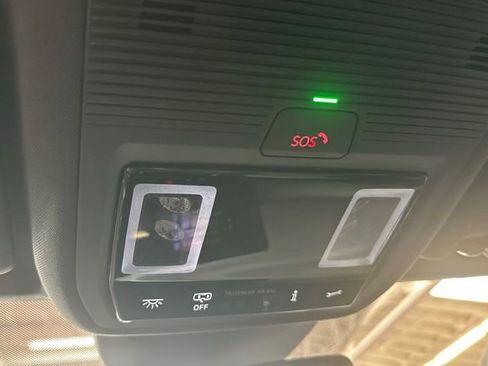 Certified 2023 Volkswagen ID.4 Pro image 39