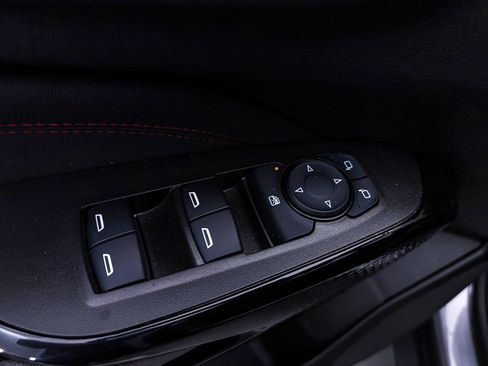 Used 2025 Chevrolet Trax RS w/ Driver Confidence Package FWD image 15