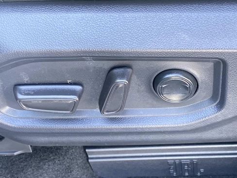 Used 2023 Toyota Tundra Limited image 31