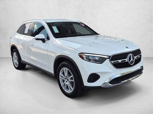 Certified 2026 Mercedes-Benz GLC 300 image 3
