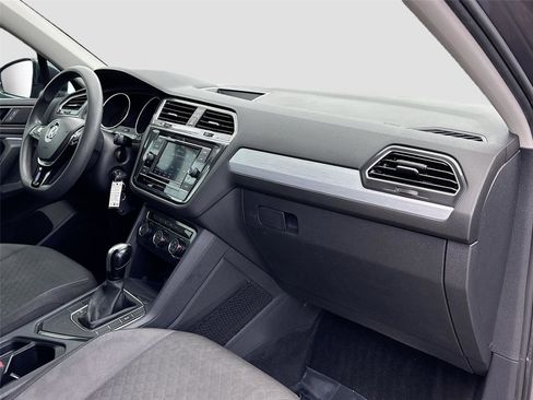 Used 2020 Volkswagen Tiguan S FWD image 26