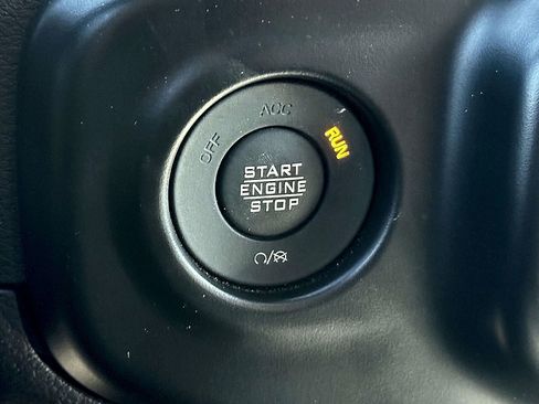 Used 2022 Jeep Wrangler Unlimited Rubicon w/ Xtreme Recon 35" Tire Package image 26