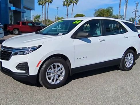 Certified 2022 Chevrolet Equinox LS image 4