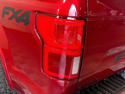 Used 2019 Ford F150 Lariat w/ Equipment Group 502A Luxury AWD/4WD image 42
