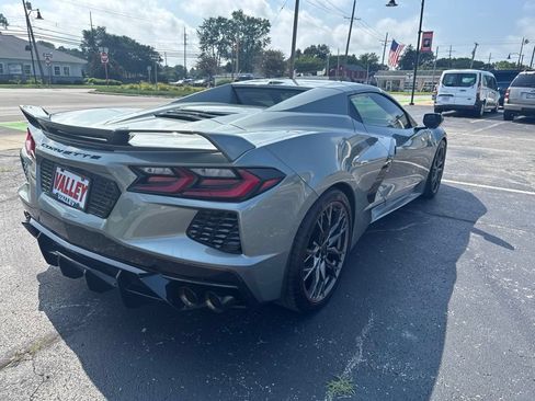 Used 2023 Chevrolet Corvette Stingray Preferred Conv w/ Z51 Performance Package RWD image 3