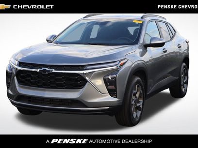 Used 2025 Chevrolet Trax LT w/ Driver Confidence Package