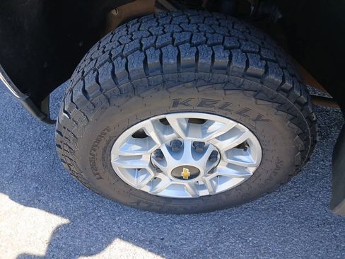 Used 2020 Chevrolet Silverado 2500 LT AWD/4WD image 13