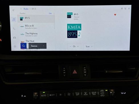 Certified 2025 Lexus ES 300h w/ Premium Package FWD image 15