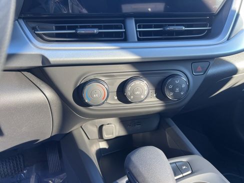 New 2026 Chevrolet Trax RS image 16